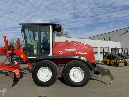 Grader 2004 O-K New Holland F 156.6 A (2)