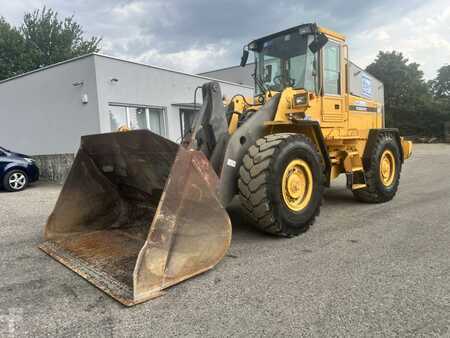 Pyöräkuormaajat 1995 Volvo L 90 C (2)