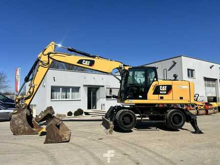 Mobilní bagry 2016 Caterpillar M 320 F (1)