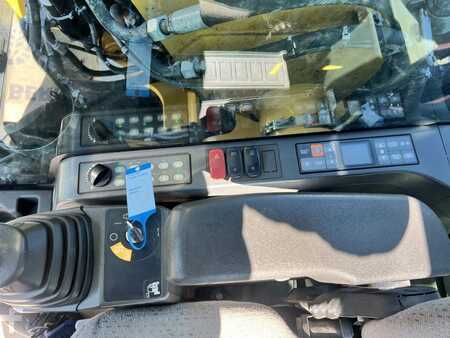 Mobilní bagry 2016 Caterpillar M 320 F (12)