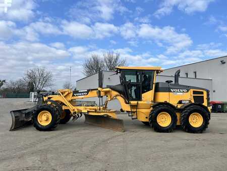 Grader 2014 Volvo G 930 B (1)