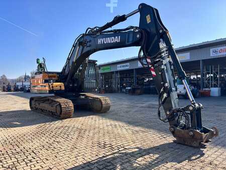 Koparki gąsienicowe 2022 Hyundai HX300ANL (1)