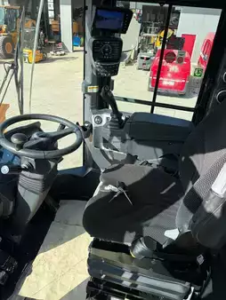 Kolové nakladače 2023 Hyundai HL955A (4)