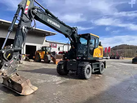 Mobil gravemaskin 2023 Hyundai HW170ACR (1)