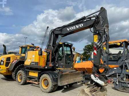 Excavadoras de ruedas 2019 Volvo EWR 150 E MIETE / RENTAL (12001017) (1)