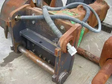 Attachments 0 Montabert BRV 43  2.255 kg Liebherr SW 77 (5)