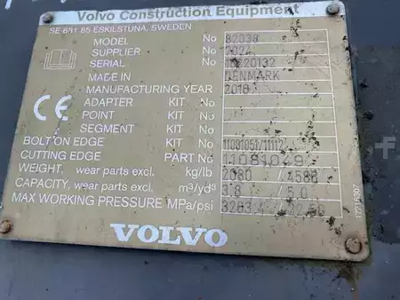 Přídavná zařízení 0 Volvo 2.75 m Hochkippschaufel Volvo festanbau 3.8 (2539) (10)
