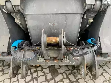 Přídavná zařízení 0 Volvo 2.75 m Hochkippschaufel Volvo festanbau 3.8 (2539) (2)