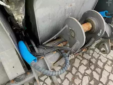 Přídavná zařízení 0 Volvo 2.75 m Hochkippschaufel Volvo festanbau 3.8 (2539) (3)