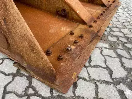 Přídavná zařízení 0 Volvo 2.75 m Hochkippschaufel Volvo festanbau 3.8 (2539) (7)