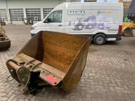 Accessoires 0 KSW (5686) 1.80 m GLV / digging bucket (3)