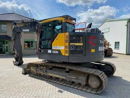 Escavadora de rastos 2019 Volvo ECR 235 E L MIETE / RENTAL (12001016) (3)