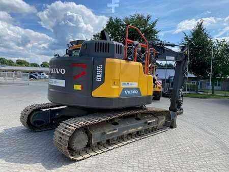 Escavadora de rastos 2019 Volvo ECR 235 E L MIETE / RENTAL (12001016) (5)