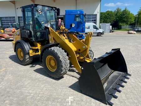 Ładowarki kołowe 2023 Caterpillar 908-14A 40 km/h MIETE / RENTAL (12002095) (6)