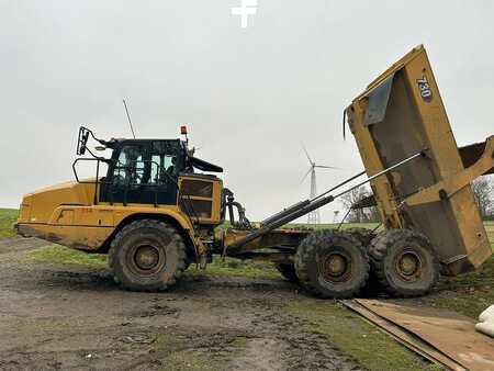 Zalomené klouby-dampry  2020 Caterpillar 730-04A MIETE / RENTAL (12005343) (1)