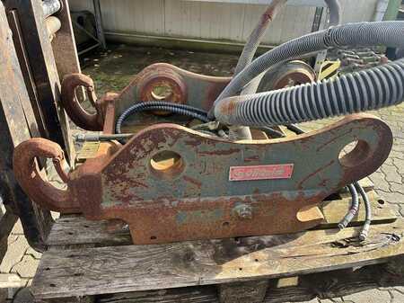 Vedlegg 0 OilQuick (1215) Schnellwechsler OQ 70/55 Volvo EC 290 / 300 (3)