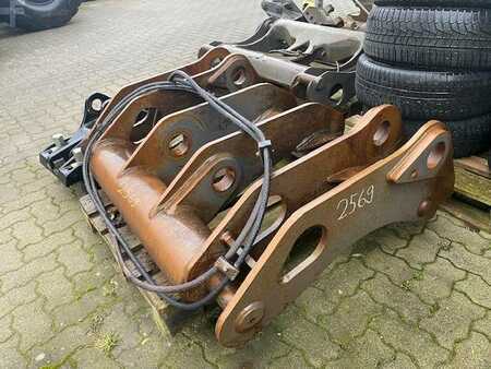 Anbauteile 0 Volvo (2569) Schnellwechsler / quick coupler (3)