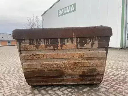 Attrezzatura 0 [div] (5685)  1.80 m GLV / digging bucket (5)