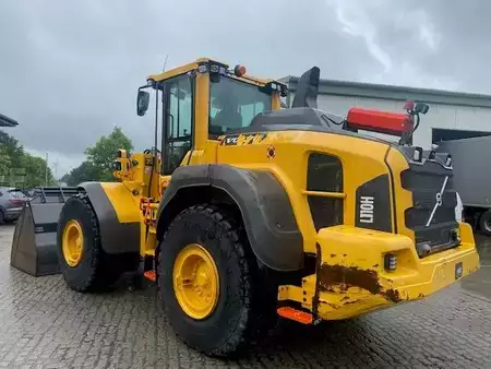 Kolové nakladače 2023 Volvo L 110 H (12005910) (2)