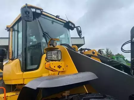 Kolové nakladače 2023 Volvo L 110 H (12005910) (20)