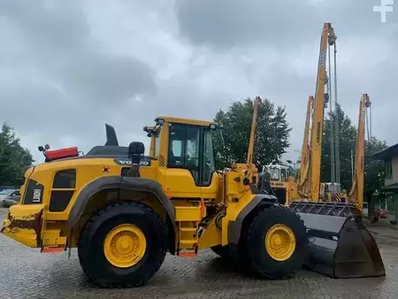 Kolové nakladače 2023 Volvo L 110 H (12005910) (5)