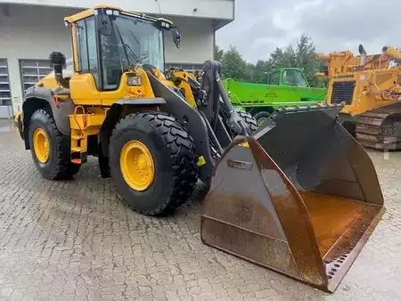 Kolové nakladače 2023 Volvo L 110 H (12005910) (6)