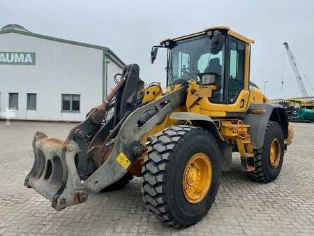 Ładowarki kołowe 2021 Volvo L 90 H MIETE / RENTAL (12005310) (1)