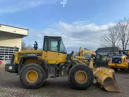 Pyöräkuormaajat 2008 Komatsu WA 200-5 (12005680) (6)