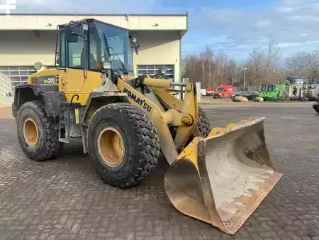 Pyöräkuormaajat 2008 Komatsu WA 200-5 (12005680) (7)