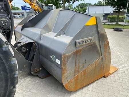 Pyöräkuormaajat 2021 Volvo L 260 H 6.8 cbm MIETE / RENTAL (12002252) (9)