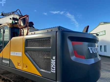 Rupsgraafmachines 2019 Volvo EC 250 E NL MIETE / RENTAL (12001056) (14)