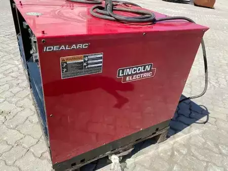 Altri 2012 Lincoln (1146) IDEALARC DC 400 (1)