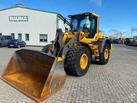 Ładowarki kołowe 2017 Volvo L 90 H MIETE / RENTAL (12002215) (1)