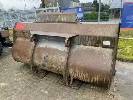 Vedlegg 0 Volvo (5243) 4.0 cbm gebr. Schaufel / bucket (5)