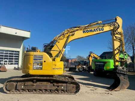 Korečková rýpadla 2014 Komatsu PC 228 USLC-10 (12005338) (5)