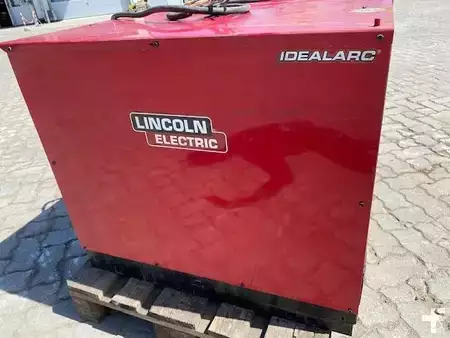Altri 2012 Lincoln (1146) IDEALARC DC 400 (15)