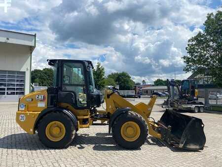 Kolové nakladače 2023 Caterpillar 908-14A MIETE / RENTAL (12002096) (5)