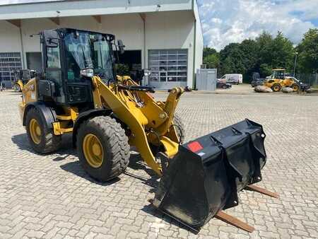 Kolové nakladače 2023 Caterpillar 908-14A MIETE / RENTAL (12002096) (6)
