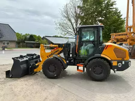 Kolové nakladače 2025 LiuGong 820 T Volvo SW, A/C, BSS, Waage, 40 km/h, MIETE (2)