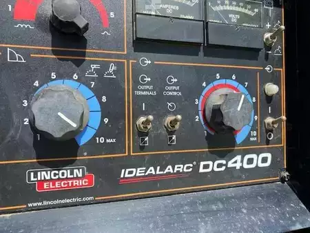 Ostatní 2012 Lincoln (1146) IDEALARC DC 400 (11)