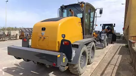 Graders 2025 Case 836 D AWD MIETE / RENTAL (3)