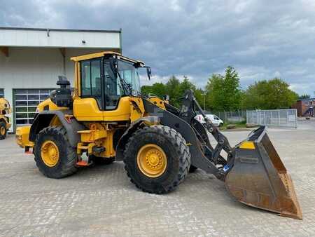 Kolové nakladače 2017 Volvo L 90 H MIETE / RENTAL (12002215) (6)