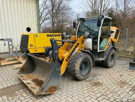 Kolové nakladače 2023 Liebherr L 504 C MIETE / RENTAL (122002036) (1)