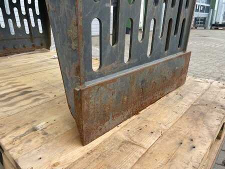 Přídavná zařízení 0 VTN (12005500) 0.80 m Greifer / grabber MD 140 (4)