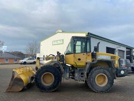 Chargeuse sur pneus 2008 Komatsu WA 200-5 (12005680) (2)