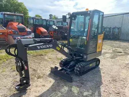 Minigraver 2023 Volvo EC 18 E MIETE / RENTAL (12002065) (1)