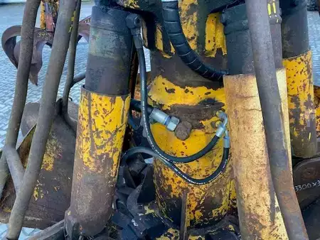 Attachments 0 Peiner Polypgreifer ex. Liebherr A 954 (99002567) (13)
