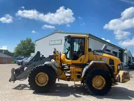 Pyöräkuormaajat 2018 Volvo L 90 H LongBoom (12005890) (1)