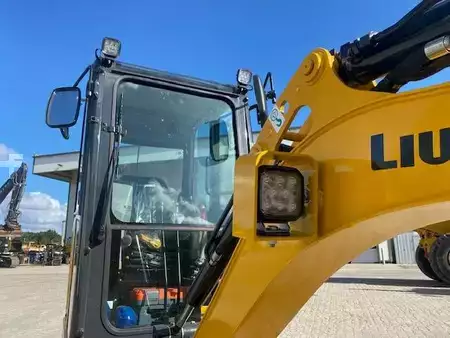 Minibagry 2025 LiuGong 9018 F MIETE / RENTAL (10)
