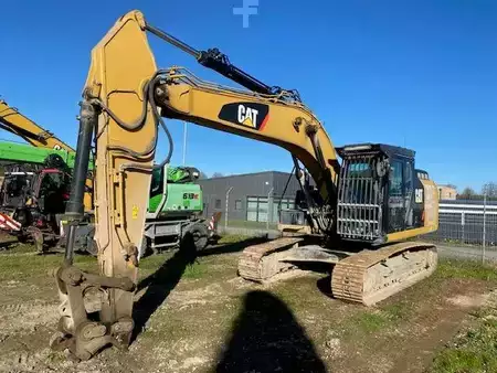 Koparki gąsienicowe 2015 Caterpillar 324 E LN (12005781) (1)